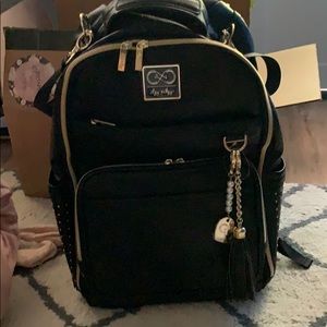 Itzy ritzy boss backpack